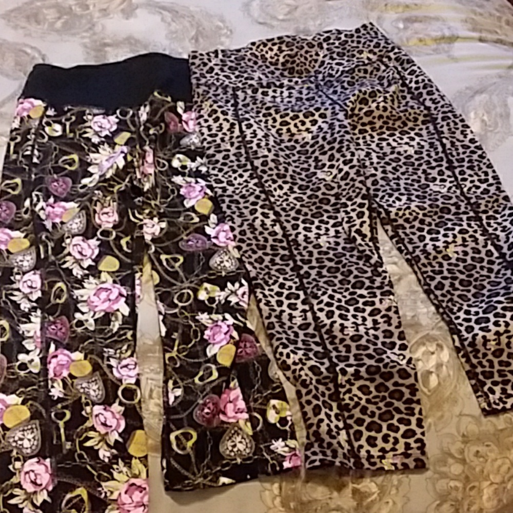 Betsey Johnson workout pants